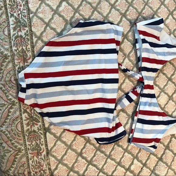 Bathing suit - Picture 6 of 6